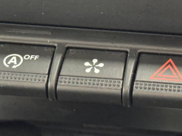 キャプチャー インテンス　純正ディスプレイオーディオ／ＡｐｐｌｅＣａｒＰｌａｙ／アンドロイドオート／Ｂｌｕｅｔｏｏｔｈ／全周囲カメラ／アダプティブクルーズコントロール／シートヒーター／ステアリングヒーター／ブラインドスポット（61枚目）