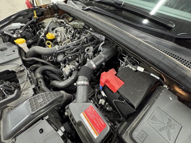 キャプチャー インテンス　純正ディスプレイオーディオ／ＡｐｐｌｅＣａｒＰｌａｙ／アンドロイドオート／Ｂｌｕｅｔｏｏｔｈ／全周囲カメラ／アダプティブクルーズコントロール／シートヒーター／ステアリングヒーター／ブラインドスポット（77枚目）