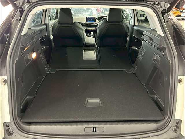 ３００８ ＧＴ　Ｂｌｕｅ　ＨＤｉ　スペシャルエディション　グリップコントロール／ブラインドスポット／オートエアコン／バックカメラ／クルーズコントロール／電動リアゲート／ＥＴＣ／ＵＳＢポート／プッシュスタート／パドルシフト／チャイルドロック／レーンキープアシス（18枚目）