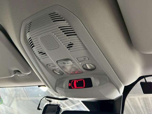 ３００８ ＧＴ　Ｂｌｕｅ　ＨＤｉ　スペシャルエディション　グリップコントロール／ブラインドスポット／オートエアコン／バックカメラ／クルーズコントロール／電動リアゲート／ＥＴＣ／ＵＳＢポート／プッシュスタート／パドルシフト／チャイルドロック／レーンキープアシス（38枚目）