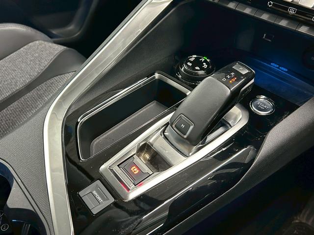 ３００８ ＧＴ　Ｂｌｕｅ　ＨＤｉ　スペシャルエディション　グリップコントロール／ブラインドスポット／オートエアコン／バックカメラ／クルーズコントロール／電動リアゲート／ＥＴＣ／ＵＳＢポート／プッシュスタート／パドルシフト／チャイルドロック／レーンキープアシス（43枚目）