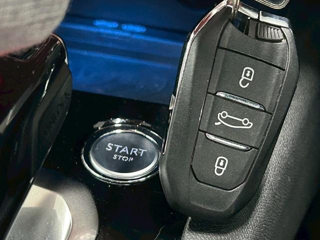 ３００８ ＧＴ　Ｂｌｕｅ　ＨＤｉ　スペシャルエディション　グリップコントロール／ブラインドスポット／オートエアコン／バックカメラ／クルーズコントロール／電動リアゲート／ＥＴＣ／ＵＳＢポート／プッシュスタート／パドルシフト／チャイルドロック／レーンキープアシス（45枚目）