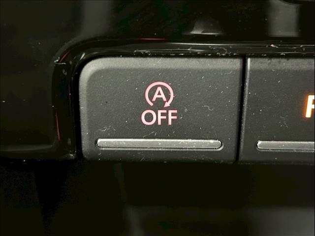 ザ・ビートル Rライン ブラインドスポット/純正ナビ/クルーズコントロール/バックモニター/フルセグ/クリアランスソナー/プッシュスタート/パドルシフト/ETC/純正アルミホイールオートエアコン/オートライト(8枚目)