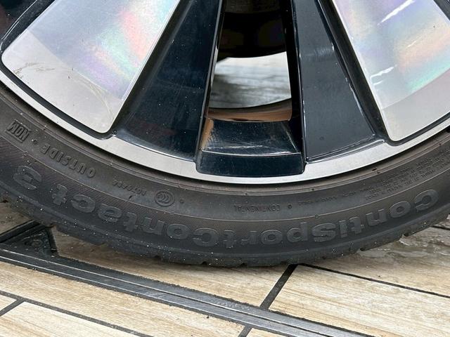 ザ・ビートル Rライン ブラインドスポット/純正ナビ/クルーズコントロール/バックモニター/フルセグ/クリアランスソナー/プッシュスタート/パドルシフト/ETC/純正アルミホイールオートエアコン/オートライト(22枚目)