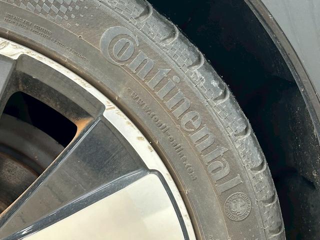 ザ・ビートル Rライン ブラインドスポット/純正ナビ/クルーズコントロール/バックモニター/フルセグ/クリアランスソナー/プッシュスタート/パドルシフト/ETC/純正アルミホイールオートエアコン/オートライト(23枚目)