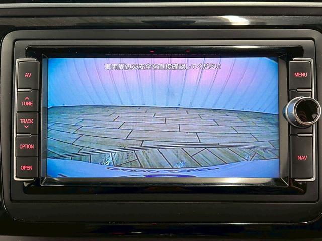 ザ・ビートル Rライン ブラインドスポット/純正ナビ/クルーズコントロール/バックモニター/フルセグ/クリアランスソナー/プッシュスタート/パドルシフト/ETC/純正アルミホイールオートエアコン/オートライト(30枚目)