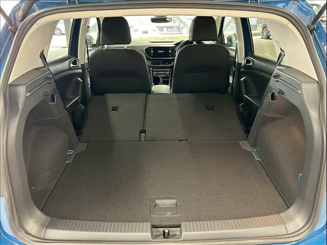 T-クロス TSI 1st 特別仕様車/AppleCarplay/アダプティブクルーズコントロール/ブラインドスポット/フルセグ/メーカーナビ/バックモニター/ETC/LEDヘッドライト/パーキングアシスト/CD・DVD再生(18枚目)