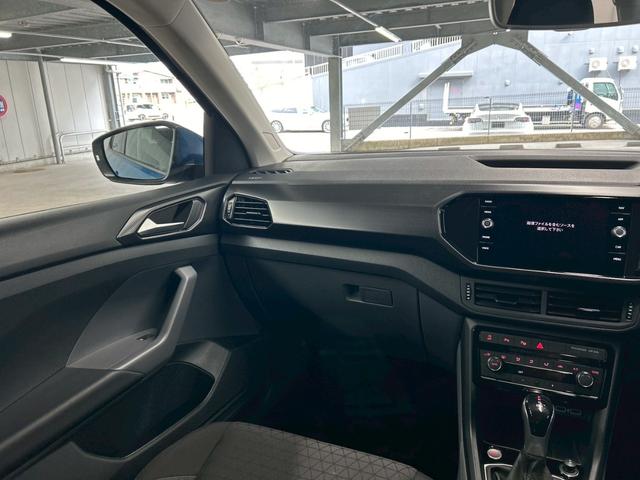 T-クロス TSI 1st 特別仕様車/AppleCarplay/アダプティブクルーズコントロール/ブラインドスポット/フルセグ/メーカーナビ/バックモニター/ETC/LEDヘッドライト/パーキングアシスト/CD・DVD再生(51枚目)