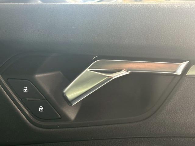 自宅に居ながらスマートフォンで商談！グッドスピードＭＥＧＡ輸入車ＳＵＶ岡崎昭和町店ではＷＥＢ商談サービスを導入しています。詳細は店舗までお問合せ下さい！ＴＥＬ：０５６４−６４−４０９４