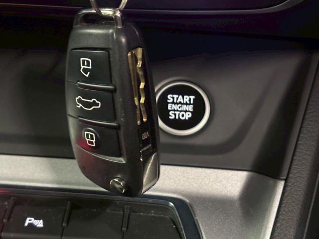 自宅に居ながらスマートフォンで商談！グッドスピードＭＥＧＡ輸入車ＳＵＶ岡崎昭和町店ではＷＥＢ商談サービスを導入しています。詳細は店舗までお問合せ下さい！ＴＥＬ：０５６４−６４−４０９４