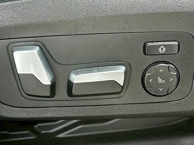 Ｘ４ ｘＤｒｉｖｅ　２０ｄ　Ｍスポーツ　サンルーフ／ＡｐｐｌｅＣａｒｐｌａｙ／全周囲カメラ／ＢＳＭ／バーチャルコックピット／フルセグ／クリアランスソナー／シートヒーター／Ｗエアコン／パワーシート／茶革シート／アダプティブクルコン／電動リア（9枚目）