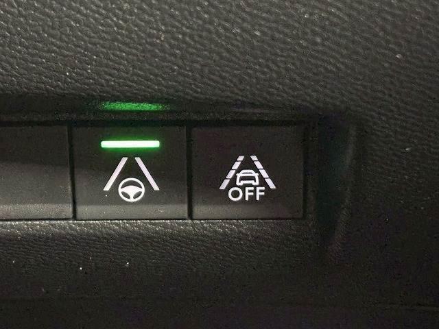 208 GT ガラスルーフ/AppleCarplay/レーンキープ/レーダークルーズコントロール/プッシュスタート/Bluetooth接続/LEDヘッドライト/デジタルインナーミラー/シートヒーター/(11枚目)