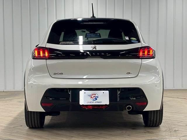 208 GT ガラスルーフ/AppleCarplay/レーンキープ/レーダークルーズコントロール/プッシュスタート/Bluetooth接続/LEDヘッドライト/デジタルインナーミラー/シートヒーター/(14枚目)