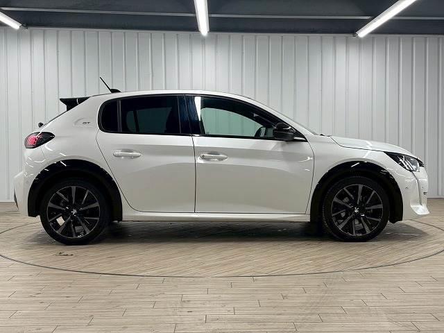 208 GT ガラスルーフ/AppleCarplay/レーンキープ/レーダークルーズコントロール/プッシュスタート/Bluetooth接続/LEDヘッドライト/デジタルインナーミラー/シートヒーター/(15枚目)