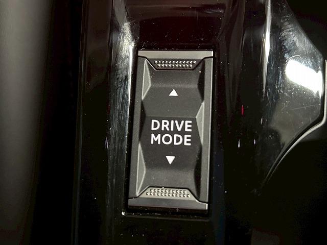 208 GT ガラスルーフ/AppleCarplay/レーンキープ/レーダークルーズコントロール/プッシュスタート/Bluetooth接続/LEDヘッドライト/デジタルインナーミラー/シートヒーター/(33枚目)