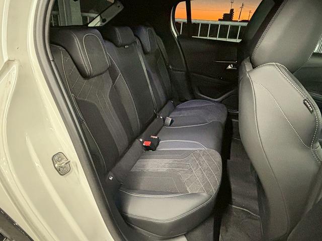 208 GT ガラスルーフ/AppleCarplay/レーンキープ/レーダークルーズコントロール/プッシュスタート/Bluetooth接続/LEDヘッドライト/デジタルインナーミラー/シートヒーター/(47枚目)