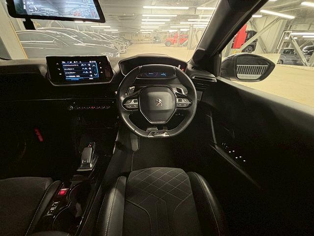 208 GT ガラスルーフ/AppleCarplay/レーンキープ/レーダークルーズコントロール/プッシュスタート/Bluetooth接続/LEDヘッドライト/デジタルインナーミラー/シートヒーター/(52枚目)