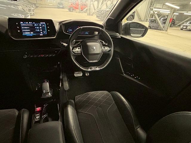 208 GT ガラスルーフ/AppleCarplay/レーンキープ/レーダークルーズコントロール/プッシュスタート/Bluetooth接続/LEDヘッドライト/デジタルインナーミラー/シートヒーター/(54枚目)