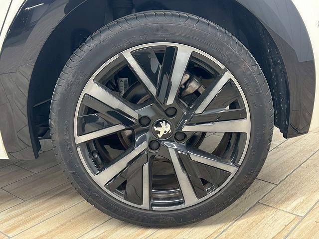 208 GT ガラスルーフ/AppleCarplay/レーンキープ/レーダークルーズコントロール/プッシュスタート/Bluetooth接続/LEDヘッドライト/デジタルインナーミラー/シートヒーター/(69枚目)