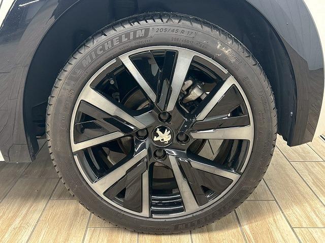 208 GT AppleCarPlay/アダプティブクルーズコントロール/パドルシフト/ステアリングスイッチ/ハーフレザ-シート/シートヒーター/バックモニター/革巻きハンドル/プッシュスタート/ETC/レーンキー(23枚目)