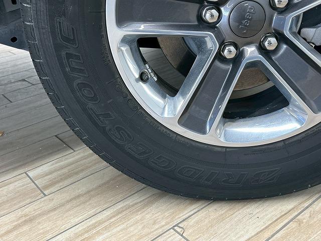 ジープ・ラングラーアンリミテッド ◆Unlimited Sahara RHD AppleCarplay/シートヒータ/アダクティブクルーズコントロール/ハンドルヒーター/ETC/アイドリングストップ/ブラインドスポットモニター/コーナーセンサー/ステアリングスイッチ(22枚目)