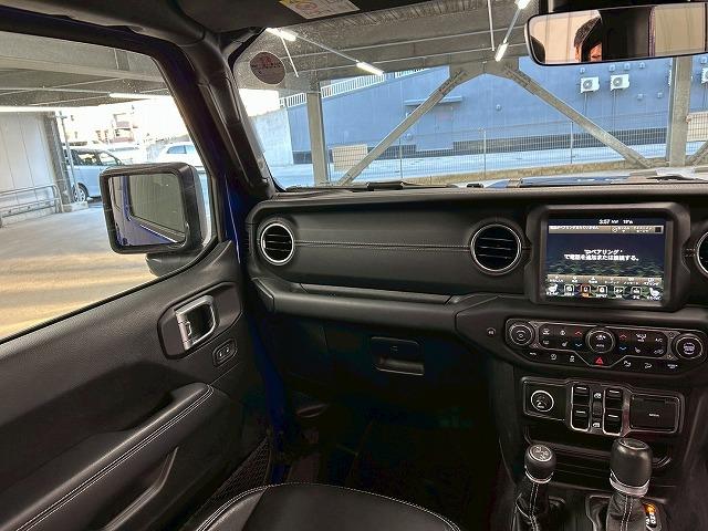 ジープ・ラングラーアンリミテッド ◆Unlimited Sahara RHD AppleCarplay/シートヒータ/アダクティブクルーズコントロール/ハンドルヒーター/ETC/アイドリングストップ/ブラインドスポットモニター/コーナーセンサー/ステアリングスイッチ(48枚目)