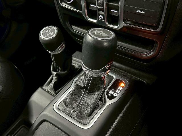 ジープ・ラングラーアンリミテッド ◆Unlimited Sahara RHD AppleCarplay/シートヒータ/アダクティブクルーズコントロール/ハンドルヒーター/ETC/アイドリングストップ/ブラインドスポットモニター/コーナーセンサー/ステアリングスイッチ(63枚目)