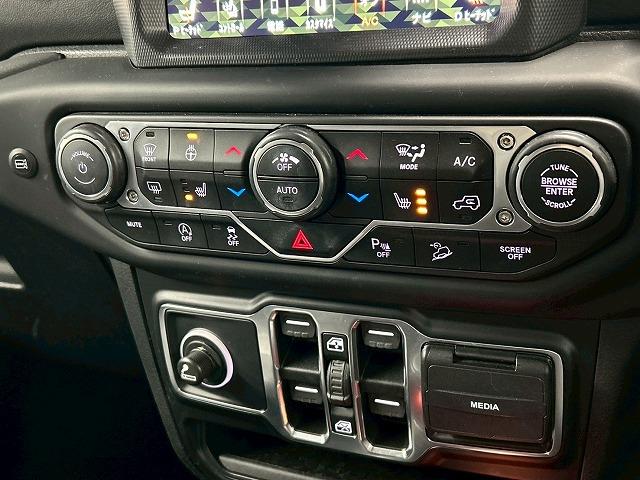 ジープ・ラングラーアンリミテッド ◆Unlimited Sahara RHD AppleCarplay/シートヒータ/アダクティブクルーズコントロール/ハンドルヒーター/ETC/アイドリングストップ/ブラインドスポットモニター/コーナーセンサー/ステアリングスイッチ(67枚目)