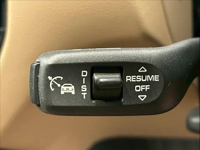 マカン ベースグレード AppleCarplay/全周囲カメラ/シートヒーター/ベージュレザーシート/シートクーラー/スポーツクロノパッケージ/ブラインドスポットモニター/レーダークルーズコントロール/ステアリングスイッチ(6枚目)