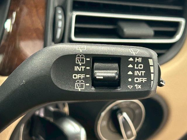 マカン ベースグレード AppleCarplay/全周囲カメラ/シートヒーター/ベージュレザーシート/シートクーラー/スポーツクロノパッケージ/ブラインドスポットモニター/レーダークルーズコントロール/ステアリングスイッチ(33枚目)