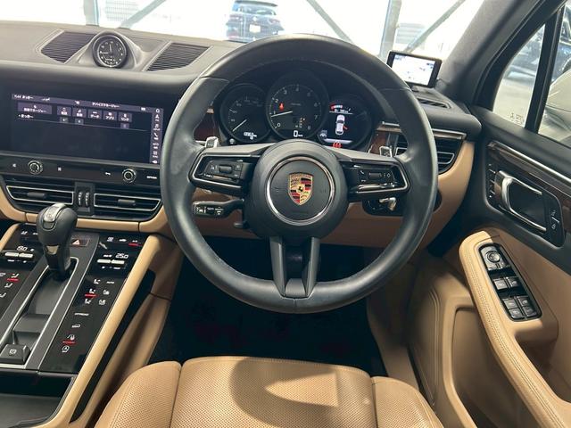 マカン ベースグレード AppleCarplay/全周囲カメラ/シートヒーター/ベージュレザーシート/シートクーラー/スポーツクロノパッケージ/ブラインドスポットモニター/レーダークルーズコントロール/ステアリングスイッチ(64枚目)