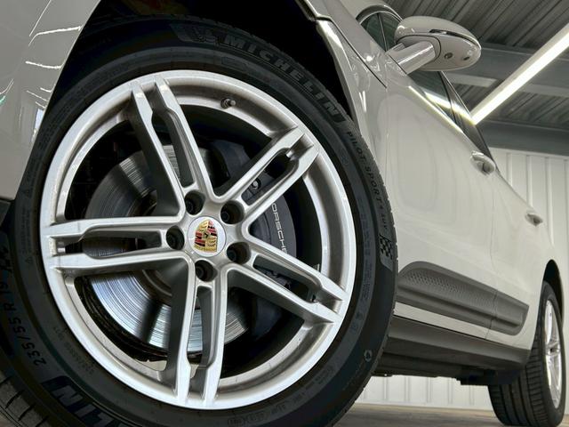 マカン ベースグレード AppleCarplay/全周囲カメラ/シートヒーター/ベージュレザーシート/シートクーラー/スポーツクロノパッケージ/ブラインドスポットモニター/レーダークルーズコントロール/ステアリングスイッチ(71枚目)