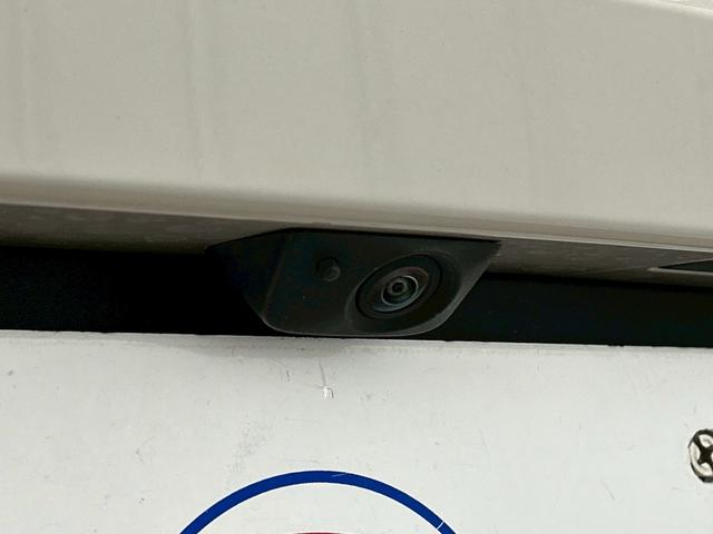 マカン ベースグレード パノラマサンルーフ/AppleCarplay/メーカーナビ/全周囲カメラ/シートヒーター/パワーシート/ハーフレザー/クルーズコントロール/パドルシフト/ステアリングスイッチ/パワーバックドア/ETC(49枚目)