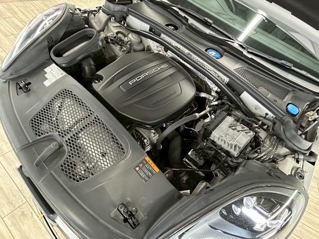 マカン ベースグレード パノラマサンルーフ/AppleCarplay/メーカーナビ/全周囲カメラ/シートヒーター/パワーシート/ハーフレザー/クルーズコントロール/パドルシフト/ステアリングスイッチ/パワーバックドア/ETC(67枚目)