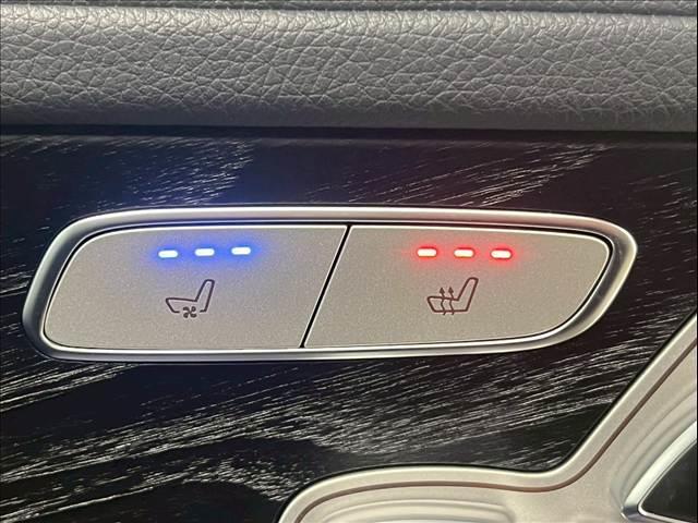 【シートヒーター＆シートクーラー】高級車にふさわしい快適装備で、夏場は座面から涼しい風が、冬場は身体の芯からポカポカになりますね。