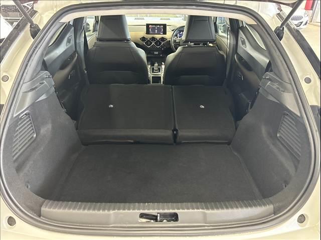 ＤＳ３クロスバック ソーシック　ナビゲーション／ＡｐｐｌｅＣａｒＰｌａｙ／アンドロイドオート／Ｂｌｕｅｔｏｏｔｈ／バックカメラ／アダプティブクルーズコントロール／ブラインドスポットモニターパドルシフト／ＬＥＤヘッドライト（18枚目）