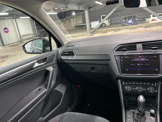 ティグアン ＴＤＩ　４モーション　ハイライン　ＡｐｐｌｅＣａｒｐｌａｙ／全周囲カメラ／メーカーナビ／フルセグテレビ／シートヒーター／アダプティブクルーズコントロール／ステアリングスイッチ／パドルシフト／パワーバックドア／プッシュスタート／（21枚目）