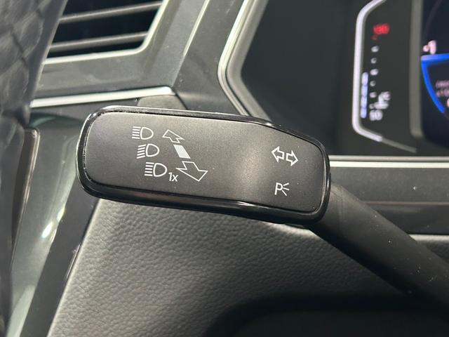 ティグアン ＴＤＩ　４モーション　ハイライン　ＡｐｐｌｅＣａｒｐｌａｙ／全周囲カメラ／メーカーナビ／フルセグテレビ／シートヒーター／アダプティブクルーズコントロール／ステアリングスイッチ／パドルシフト／パワーバックドア／プッシュスタート／（26枚目）