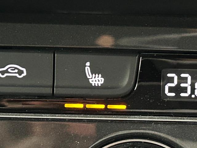 ティグアン ＴＤＩ　４モーション　ハイライン　ＡｐｐｌｅＣａｒｐｌａｙ／全周囲カメラ／メーカーナビ／フルセグテレビ／シートヒーター／アダプティブクルーズコントロール／ステアリングスイッチ／パドルシフト／パワーバックドア／プッシュスタート／（49枚目）