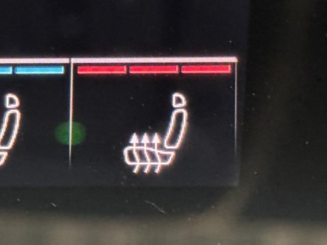 Ｑ８ ５５　ＴＦＳＩｑｕａｔｔｒｏｄｅｂｕｔｐａｃｋａｇｅ　パノラマサンルーフ／全周囲カメラ／メーカーナビ／フルセグテレビ／シートヒーター／ベンチレーション／アダプティブクルーズコントロール／パワーバックドア／ＢＡＮＧ＆ＯＬＵＦＦＤＥＮ／バーチャルコックピット（49枚目）