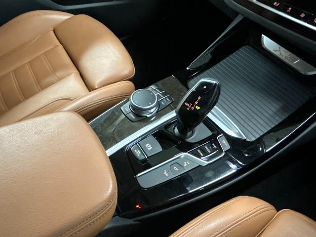 Ｘ３ ディーゼル　ｘＤｒｉｖｅ　２０ｄ　ｘＬｉｎｅ　ＲＨＤ　茶革／シートヒーター／アダプティブクルコン／クリアランスソナー／ブラインドアシスト／フルセグ／電動リアゲート／ヘッドアップディスプレイ／スマートキー／Ｗエアコン／パワーシート／全周囲カメラ／ＬＥＤ（39枚目）