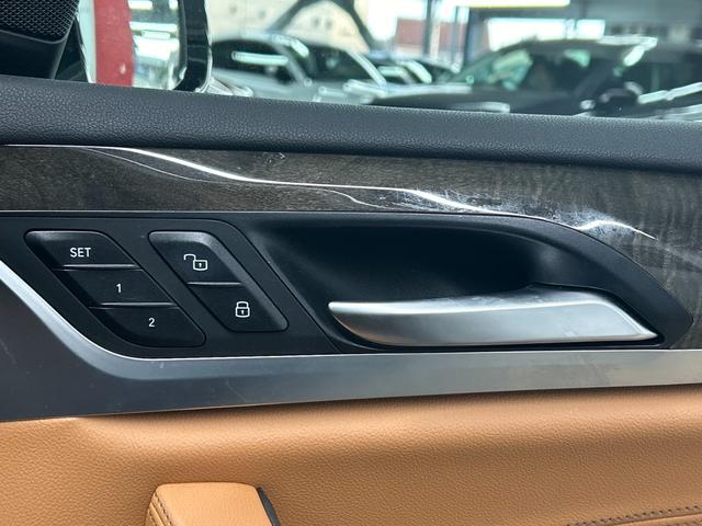 Ｘ３ ディーゼル　ｘＤｒｉｖｅ　２０ｄ　ｘＬｉｎｅ　ＲＨＤ　茶革／シートヒーター／アダプティブクルコン／クリアランスソナー／ブラインドアシスト／フルセグ／電動リアゲート／ヘッドアップディスプレイ／スマートキー／Ｗエアコン／パワーシート／全周囲カメラ／ＬＥＤ（48枚目）