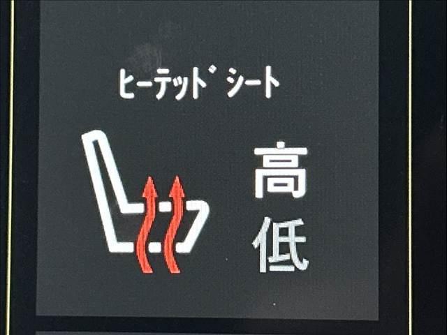 ジープ・レネゲード リミテッド 純正ナビ/フルセグTV/Bluetooth/バックカメラ/AppleCarplay/アンドロイドオート/黒革/シートヒーター/ステアリングヒーター/ブラインドスポットモニター/LEDヘッドライト(10枚目)