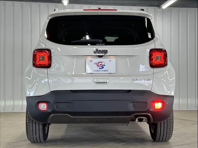 ジープ・レネゲード リミテッド 純正ナビ/フルセグTV/Bluetooth/バックカメラ/AppleCarplay/アンドロイドオート/黒革/シートヒーター/ステアリングヒーター/ブラインドスポットモニター/LEDヘッドライト(14枚目)