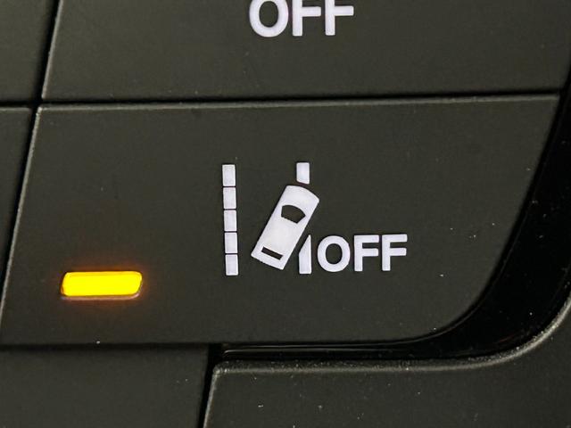 ジープ・レネゲード リミテッド 純正ナビ/フルセグTV/Bluetooth/バックカメラ/AppleCarplay/アンドロイドオート/黒革/シートヒーター/ステアリングヒーター/ブラインドスポットモニター/LEDヘッドライト(45枚目)