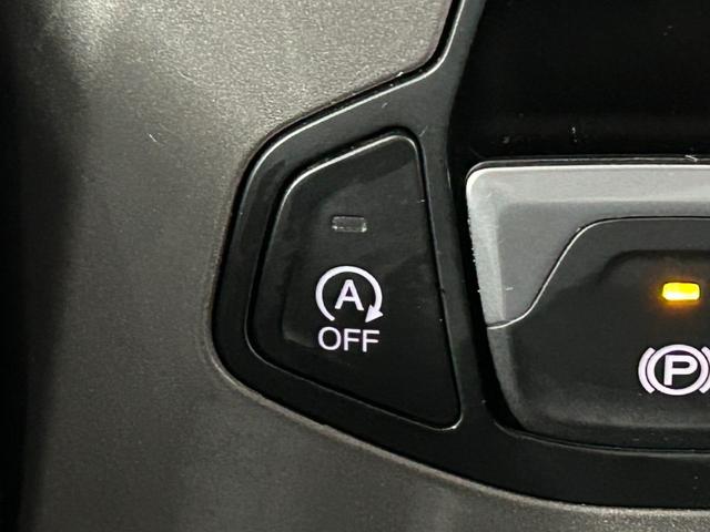 ジープ・レネゲード リミテッド 純正ナビ/フルセグTV/Bluetooth/バックカメラ/AppleCarplay/アンドロイドオート/黒革/シートヒーター/ステアリングヒーター/ブラインドスポットモニター/LEDヘッドライト(52枚目)