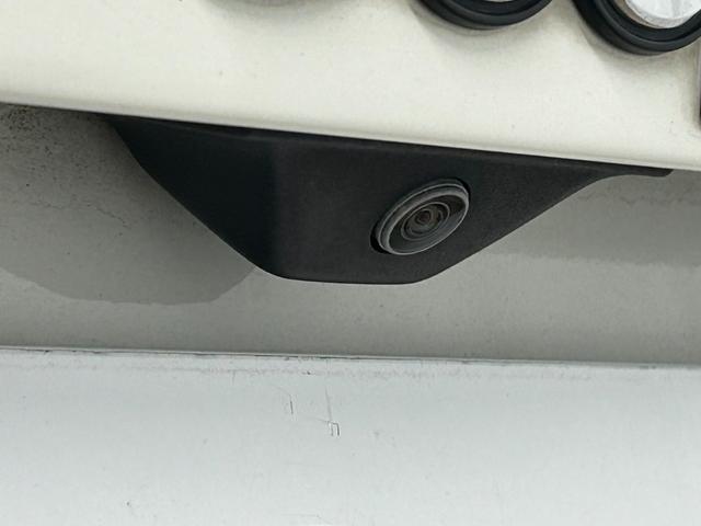 ジープ・レネゲード リミテッド 純正ナビ/フルセグTV/Bluetooth/バックカメラ/AppleCarplay/アンドロイドオート/黒革/シートヒーター/ステアリングヒーター/ブラインドスポットモニター/LEDヘッドライト(71枚目)