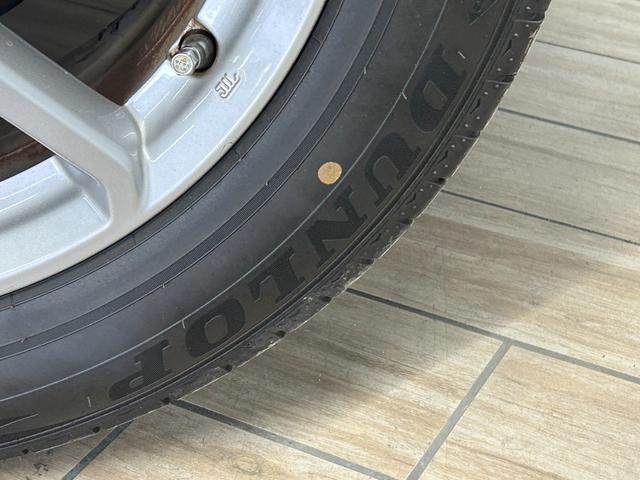 ジープ・レネゲード リミテッド 純正ナビ/フルセグTV/Bluetooth/バックカメラ/AppleCarplay/アンドロイドオート/黒革/シートヒーター/ステアリングヒーター/ブラインドスポットモニター/LEDヘッドライト(78枚目)