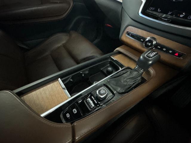 ＸＣ９０ Ｔ６　ＡＷＤ　インスクリプション　純正ナビ／フルセグＴＶ／Ｂｌｕｅｔｏｏｔｈ／全周囲カメラ／ＡｐｐｌｅＣａｒｐｌａｙ／アンドロイドオートハーマンカードン／茶革／シートヒーター／ベンチレーション／ステアリングヒーター／ＬＥＤヘッドライト（45枚目）