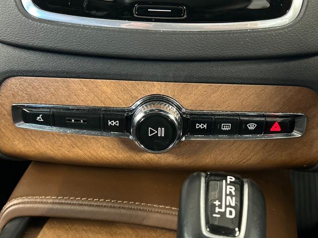 ＸＣ９０ Ｔ６　ＡＷＤ　インスクリプション　純正ナビ／フルセグＴＶ／Ｂｌｕｅｔｏｏｔｈ／全周囲カメラ／ＡｐｐｌｅＣａｒｐｌａｙ／アンドロイドオートハーマンカードン／茶革／シートヒーター／ベンチレーション／ステアリングヒーター／ＬＥＤヘッドライト（47枚目）